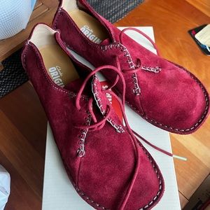 Clark Originals Red Suede lace up